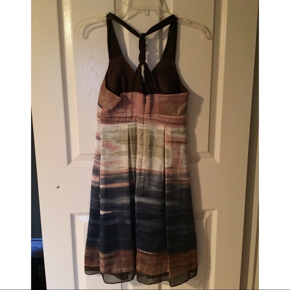 Max & Cleo (Elizabeth Noel) knee length silky dress w flowers - Neutral Color - Picture 2 of 2